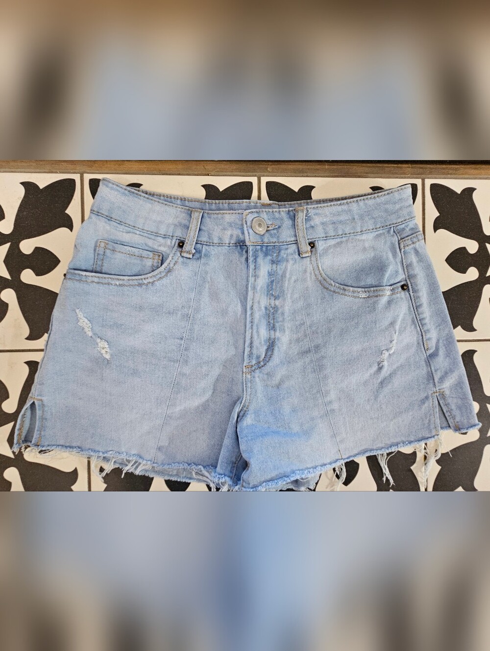 Size 7 No Boundaries Women's Jean Shorts